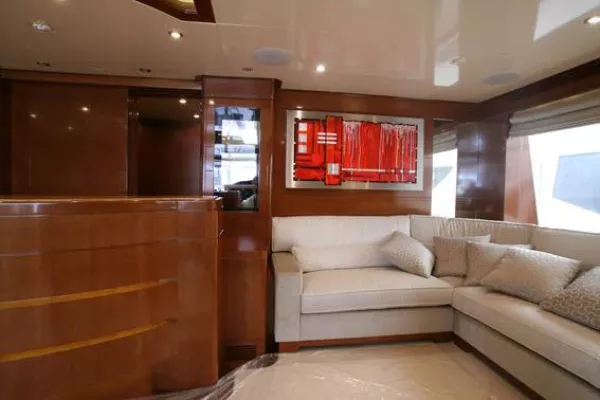 Bild: Künstlerische Coups rund um Lifestyle, Wohnwelt und Wassersport: Marco Mehn auf der boot 2010