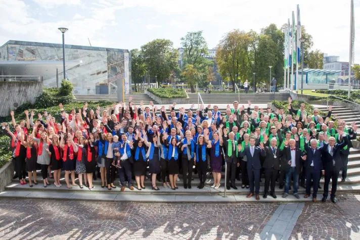 SRH Fernhochschule verabschiedet 393 Absolventen Bild: SRH Fernhochschule verabschiedet 393 Absolventen