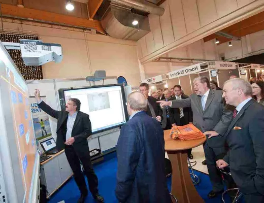 Bild: Lauer-Direkt erfolgreich auf der KomZu 2010