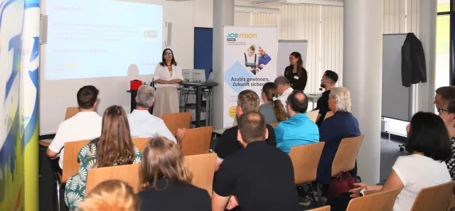 Bild: Neue Ideen statt alter Sorgen: AZUWA bringt Bewegung ins Ausbildungsmarketing