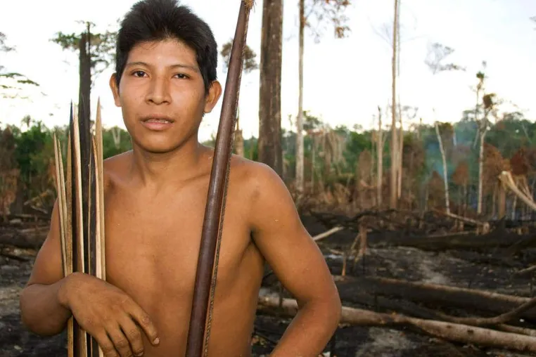 Bild: Anti-Rassismus-Tag: Amazonas-Volk von "Genozid" bedroht