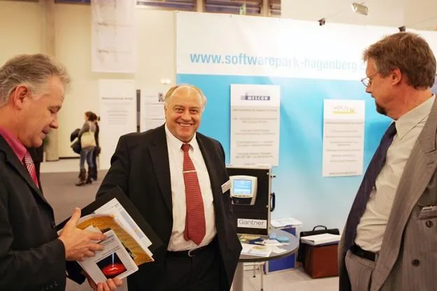 Networking im Softwarepark Hagenberg zahlt sich aus – jüngstes Beispiel: der Auftritt auf der Personal Austria Bild: Networking im Softwarepark Hagenberg zahlt sich aus – jüngstes Beispiel: der Auftritt auf der Personal Austria