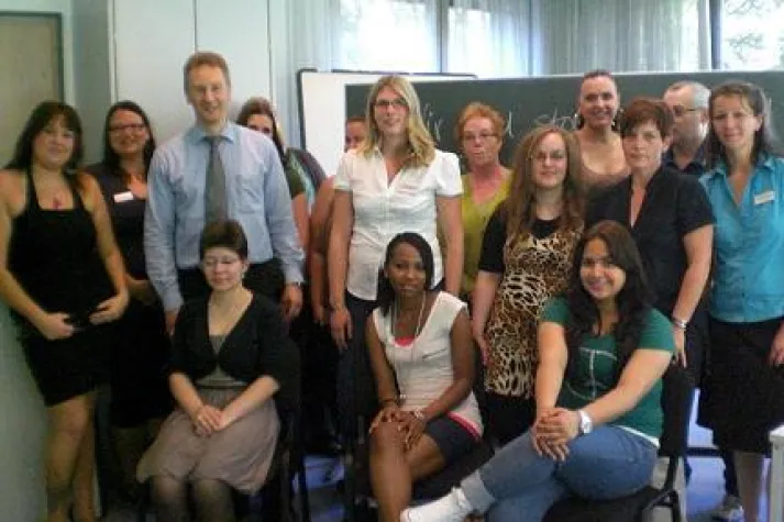 Feierstunde für den Verkäufer-Nachwuchs Bild: Feierstunde für den Verkäufer-Nachwuchs