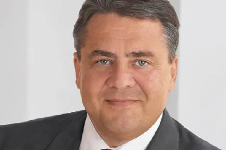 Bild: Politiker und Autoren im Dialog