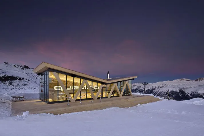 Eröffnet: SCHMIDHUBER gestaltet Audi quattro Bar über St. Moritz Bild: Eröffnet: SCHMIDHUBER gestaltet Audi quattro Bar über St. Moritz