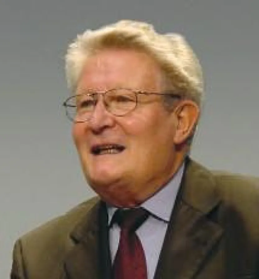 Professor Helmut Reimer will die globalisierte Automobilwelt auf einfache und benutzerfreundliche Weise schützen.