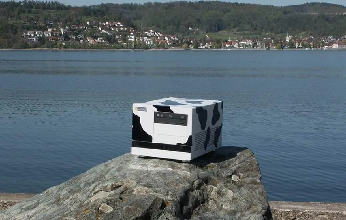 Hedron Mediathek ?Multimedia Cow?