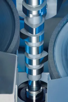 Bild: Doppelter „Angriff“ auf die Nockenwelle