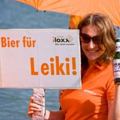 Bild: iloxx erfrischt Antenne-Bayern-Moderator bei Tretboot-Tour - Unmoralisches Angebot für Wolfgang Leikermoser