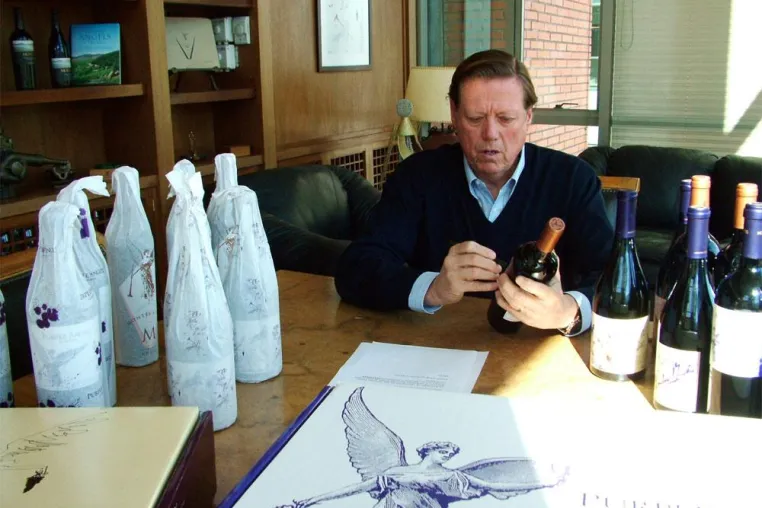 Belvini.de präsentiert Aurelio Montes mit handsignierten Weinen Montes Alpha M, Folly und Purple Angel Bild: Belvini.de präsentiert Aurelio Montes mit handsignierten Weinen Montes Alpha M, Folly und Purple Angel