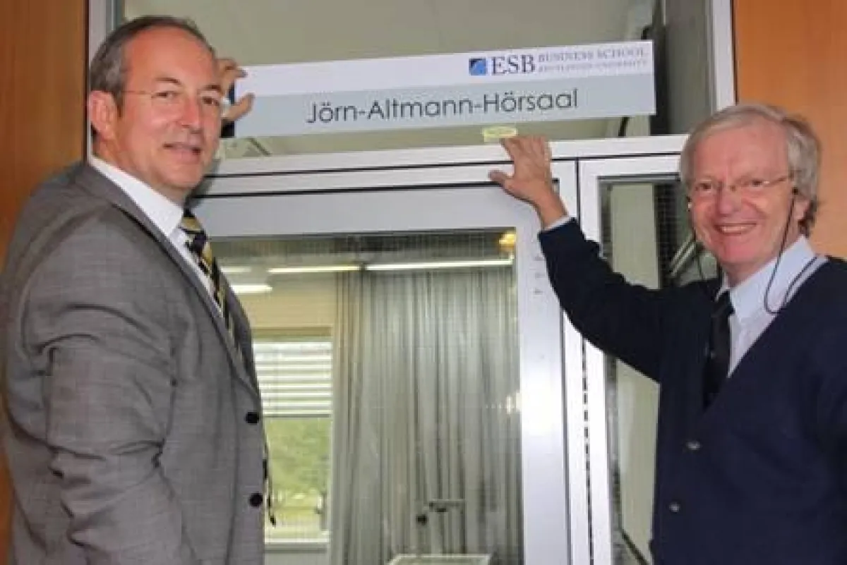 Dekan Prof. Dr. Ottmar Schneck und Prof. Dr. Jörn Altmann