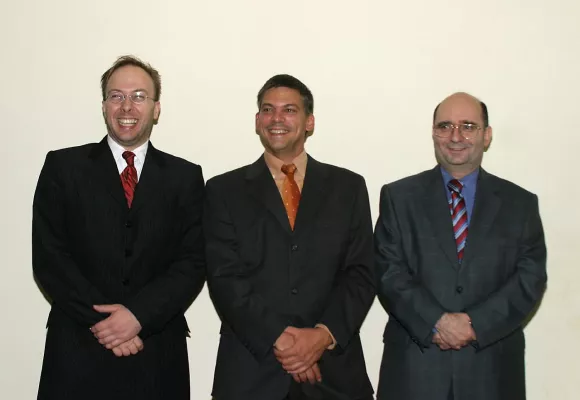 auto | geiz ;-) lädt Beta-Tester zum Preisvergleich Bild: auto | geiz ;-) lädt Beta-Tester zum Preisvergleich