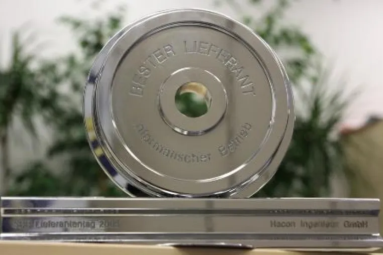 Bild: Schweizerische Bundesbahnen verleihen SBB Lieferanten-Award 2009 an Softwarehaus HaCon