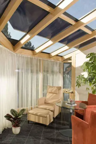 Wintergartenbeschattung im schönsten Rahmen Bild: Wintergartenbeschattung im schönsten Rahmen