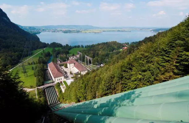 Bild: Energiewende natürlich schaffen – Bayern baut auf Wasserkraft, Teil 2 "Faszination Bau" am 14. April auf RTL