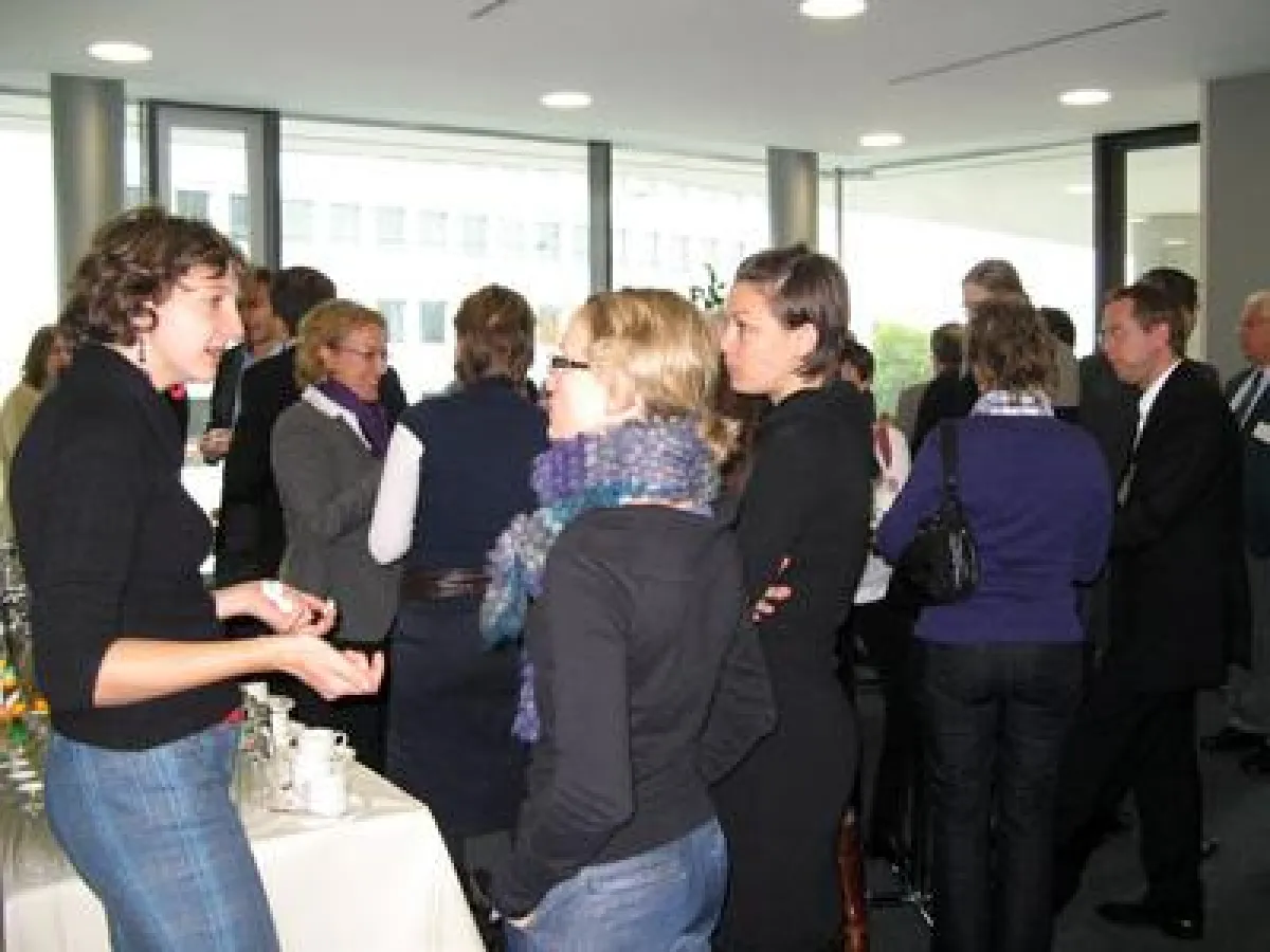 Seminarteilnehmer beim Austausch