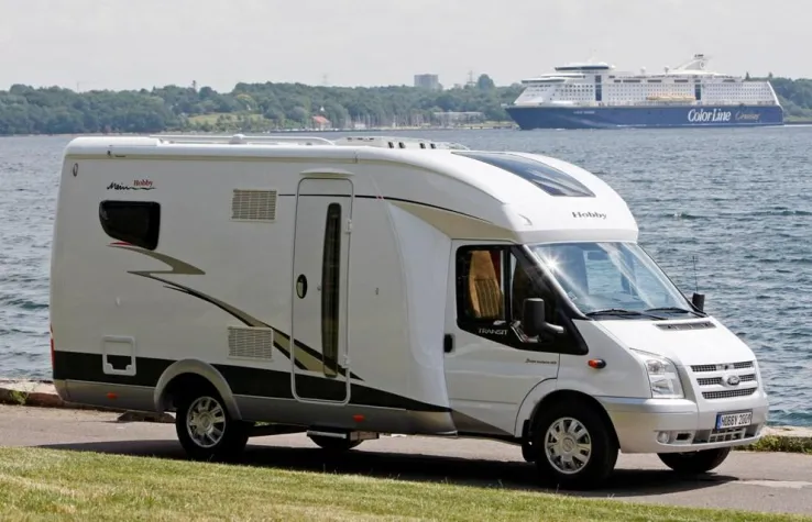 Bild: Weltmarktführer Hobby - Modernes Yacht-Design und All-inclusive-Ausstattung bei Wohnwagen und Reisemobilen