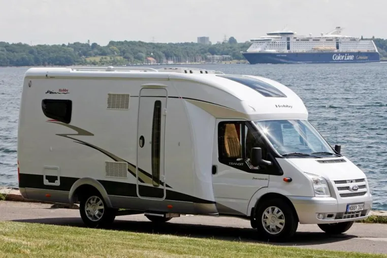 Bild: Weltmarktführer Hobby - Modernes Yacht-Design und All-inclusive-Ausstattung bei Wohnwagen und Reisemobilen