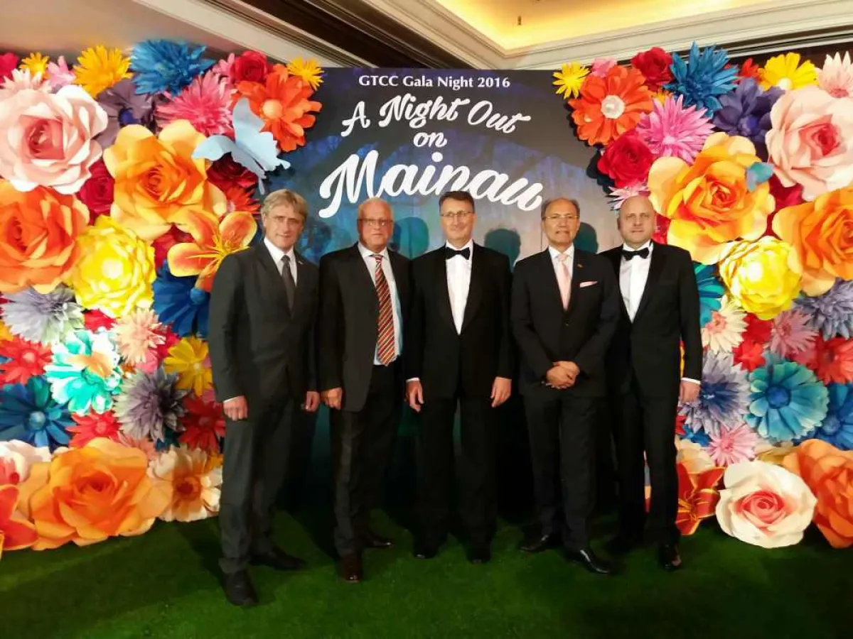 Rainer Nitsche, Eberhard Trempel, Botschafter Peter Prügel, Kourosh Pourkian, Dr. Roland Wein