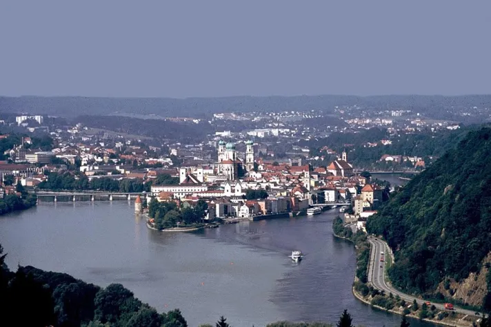 Busreiseziel Passau - mit Bus, Schiff und Rad auf Entdeckungstour - IBB Hotel Passau bietet Rundum-Service Bild: Busreiseziel Passau - mit Bus, Schiff und Rad auf Entdeckungstour - IBB Hotel Passau bietet Rundum-Service