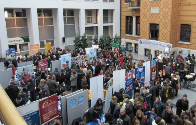 Bild: SchülerAustausch-Messe in Hamburg: Junge Menschen im Norden wollen Auslandserfahrungen