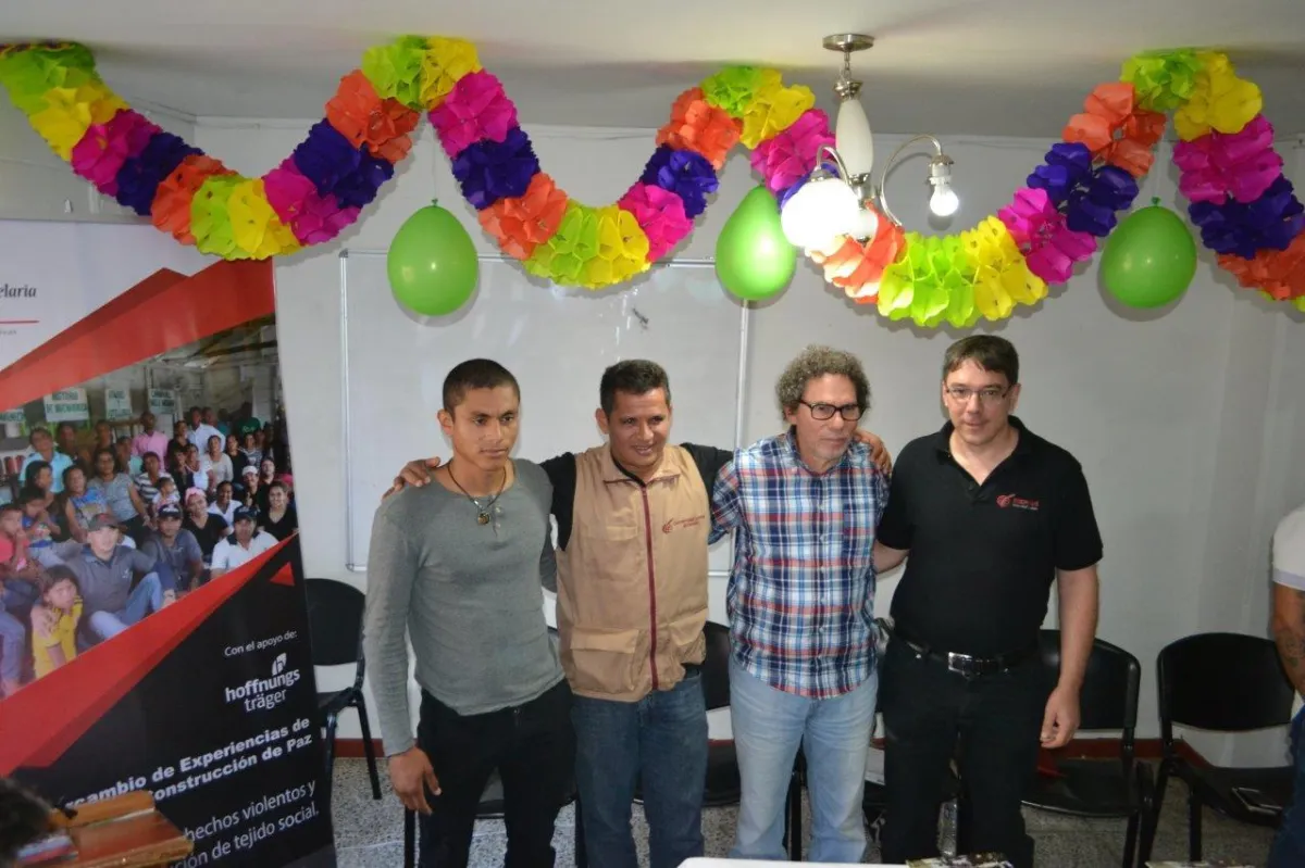 Vereinbarung zum geplanten Kauf einer Farm zur Wiedereingliederung von FARC-Guerillas