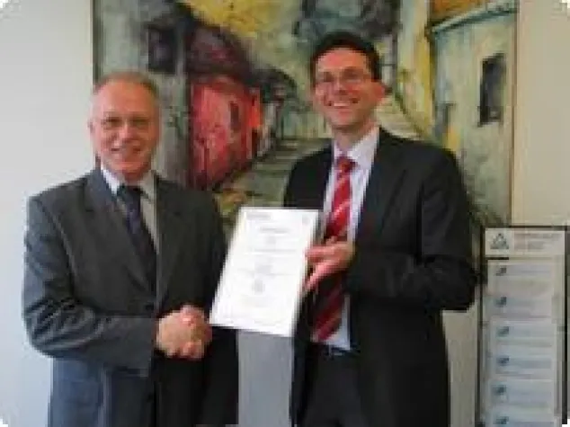 „DIN-Geprüft“ für Roth ClimaComfort Panelsystem nach neuem Zertifizierungsprogramm Bild: „DIN-Geprüft“ für Roth ClimaComfort Panelsystem nach neuem Zertifizierungsprogramm