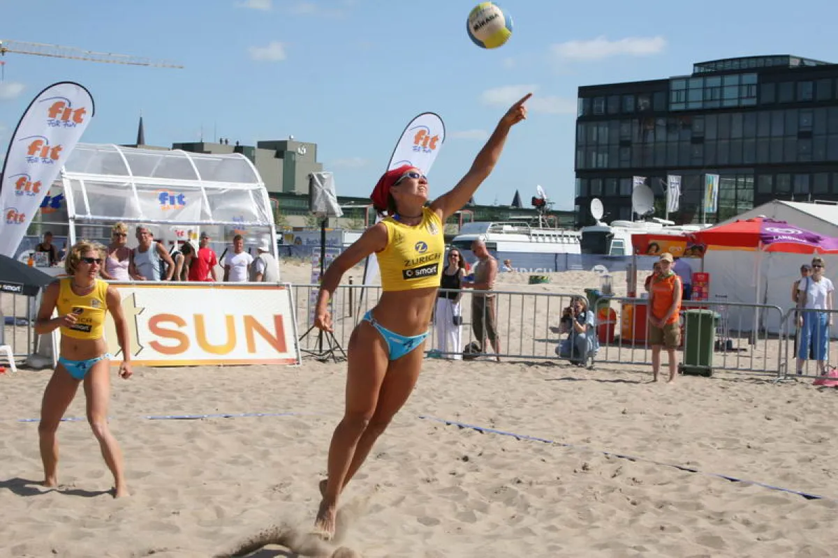 Beachvolleyballtraining mit Geeske Banck und Mireya Kaup. Die Verwendung dieses Bildes ist für redaktionelle Zwecke honorarfrei. Abdruck bitte unter Quellenangabe: 