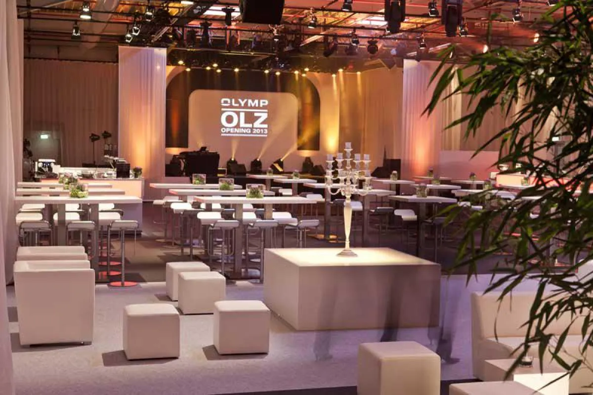 Eröffnung vom neuen OLYMP Logistik-Zentrum (Foto: Party Rent, frei zur Veröffentlichung bei Namensne