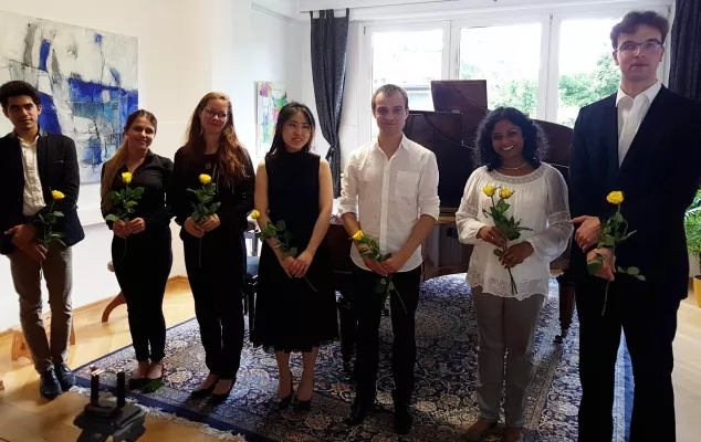 Bild: 09.05.2020 - KONZERT: Studenten von Prof. Sheila Arnold (HfMT) spielen Beethovens Werke ohne Opuszahlen