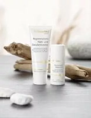 Bild: Dr.Hauschka Regenerationsprodukte für die Augenumgebung und für Hals und Dekolleté