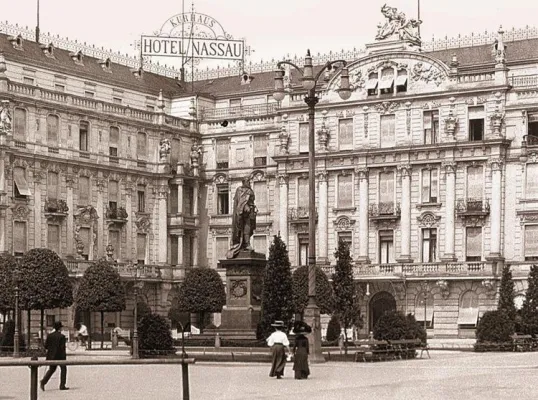 Bild: 200 Jahre Hotel Nassauer Hof