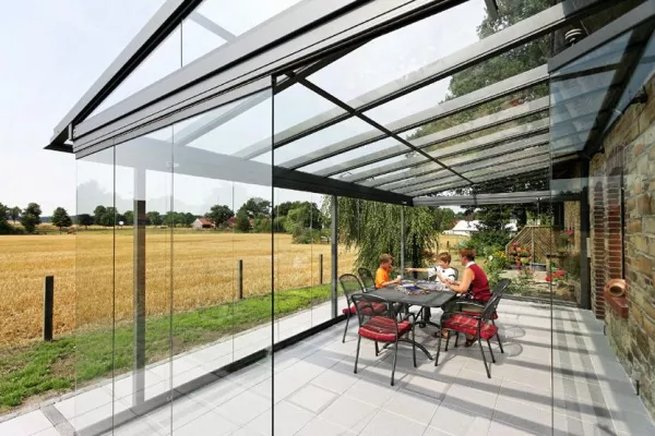 Bild: Das flexible Solarlux-Glashaus: