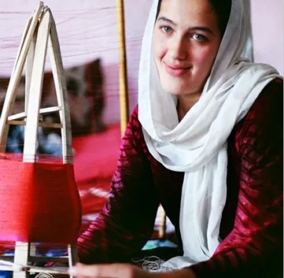 Bild: AZEZANA Seidenschals - Hoffnung für afghanische Frauen