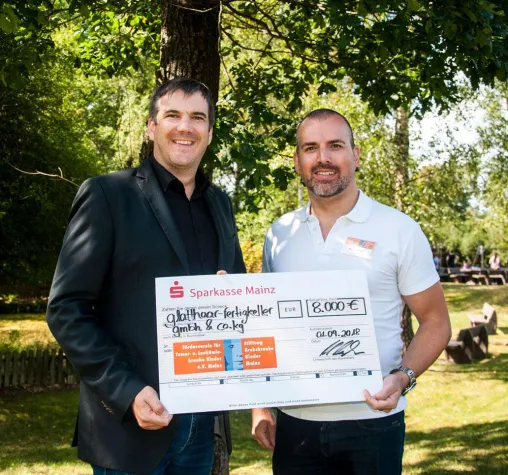 Bild: glatthaar-fertigkeller spendet 8.000 Euro an Förderverein für Tumor- und Leukämiekranke Kinder e.V. Mainz