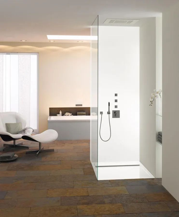 Bodenebene, offene Duschen liegen im Trend. Die Installation kann aber an der Deckenstärke scheitern. Foto: Kaldewei/Immowelt.de