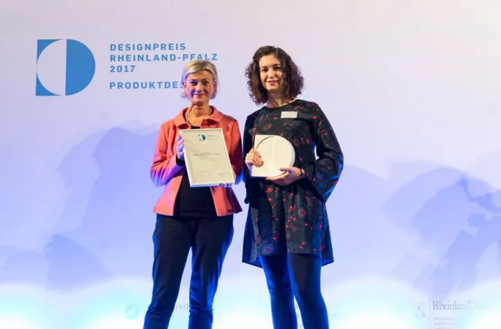Bild: Studentin der Hochschule Trier erhält zwei Designpreise