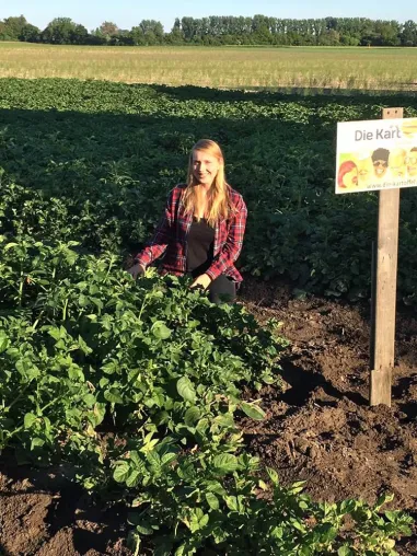 Bild: Ausgezeichneter Nachwuchs: Kartoffelbäuerin Melanie Schmitt mit Internationalem DLG-Preis geehrt