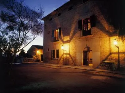 Bild: Wein Mallorca - Hereus de Ribas - Mallorcas ältestes Weingut