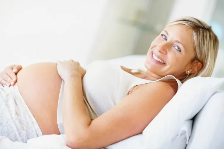 Hebammen bestätigen: Das richtige Trinkverhalten in der Schwangerschaft ist wichtig Bild: Hebammen bestätigen: Das richtige Trinkverhalten in der Schwangerschaft ist wichtig
