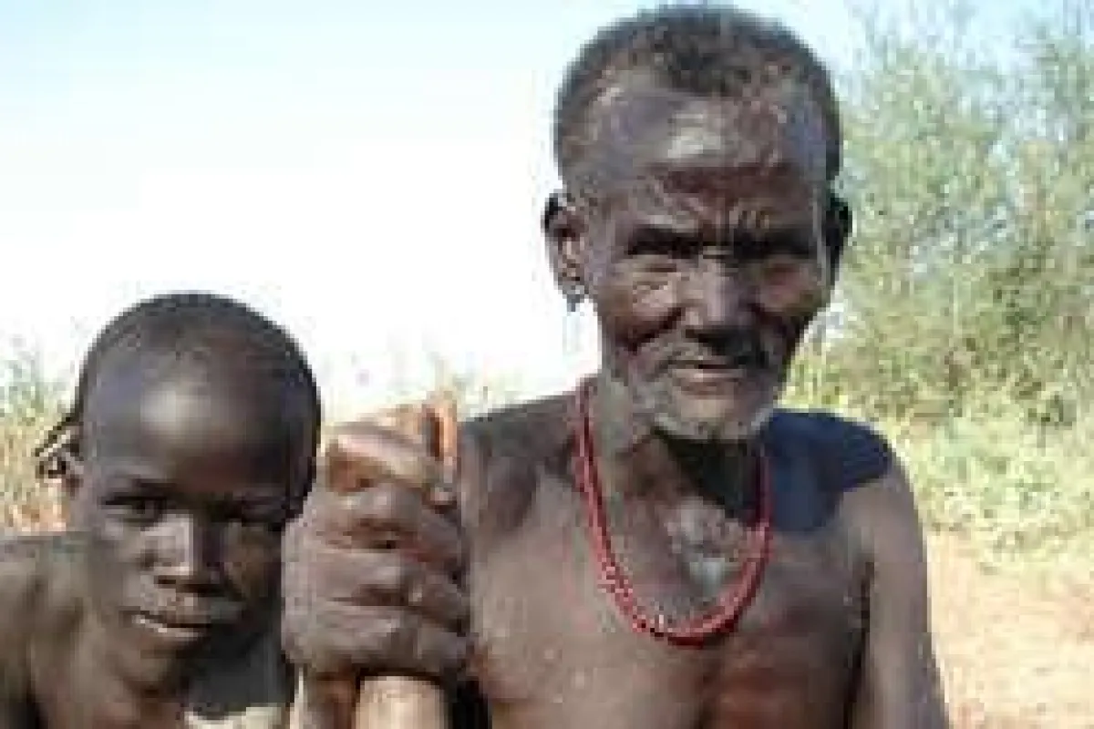 Die Kwegu sind für ihr Überleben komplett auf den Omo angewiesen. © Survival