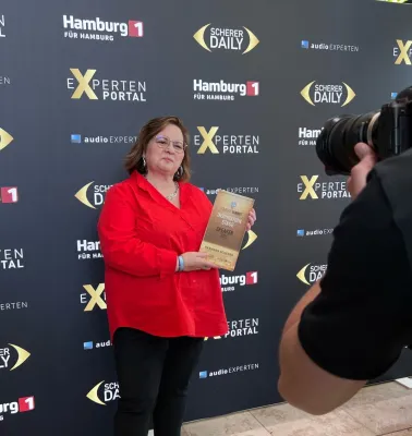 Erfolgreicher Auftritt beim Founder Summit:Susanne Betzel überzeugt mit emotionaler Botschaft zum Kinderwunsch Bild: Erfolgreicher Auftritt beim Founder Summit:Susanne Betzel überzeugt mit emotionaler Botschaft zum Kinderwunsch