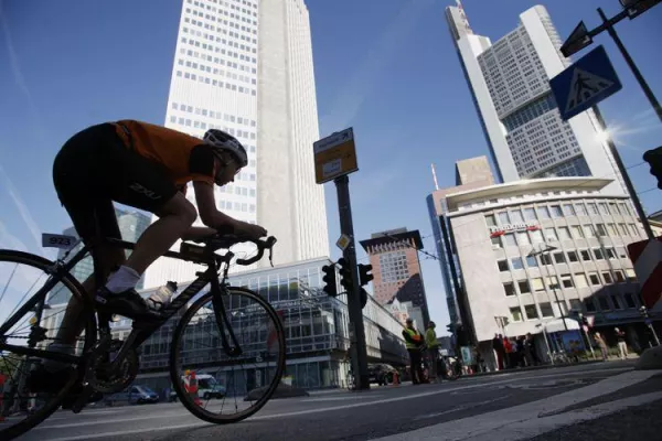 Bild: Digitaldruckerei koe48 unterstützt 1. Frankfurt City Triathlon