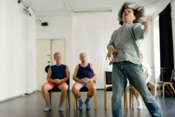 Bild: Rentner lassen es wieder krachen: Wiederaufnahme des Theaterstückes „Lass krachen, Alter!“