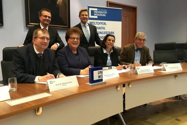 "Forschung hilft" - Stiftung an der JMU fördert Krebsforschung Bild: "Forschung hilft" - Stiftung an der JMU fördert Krebsforschung