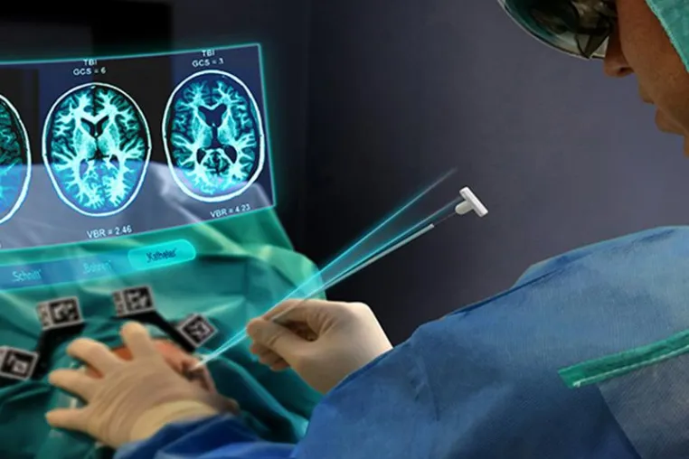 Bild: UID gewinnt mit Augmented-Reality-App für Gehirnchirurgen einen UX Design Award 2020