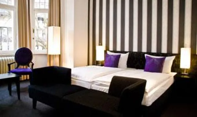 DER VARTA-FÜHRER - Hotel der Woche: Villa Godesberg in Bonn Bild: DER VARTA-FÜHRER - Hotel der Woche: Villa Godesberg in Bonn