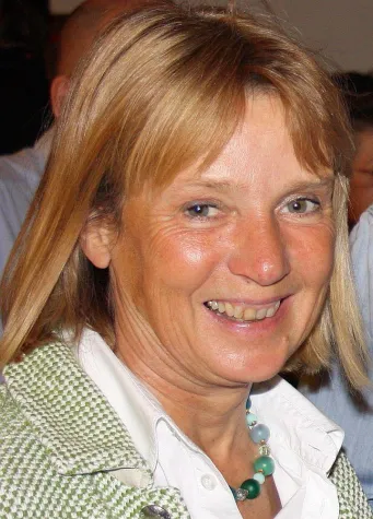 Jahresbericht 2010 der Seemannsmission am Krayenkamp Bild: Jahresbericht 2010 der Seemannsmission am Krayenkamp