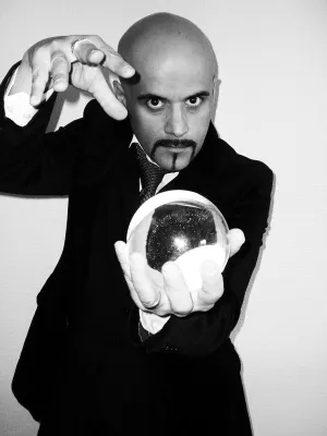 Bild: Liquid Grey "Grey Matter" release on 21.10.2011