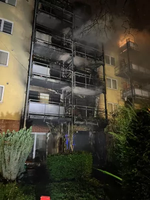 Bild: Großbrand in Düsseldorfer Innenstadt Erschüttert die Weihnachtszeit